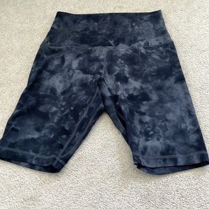 Lululemon Short